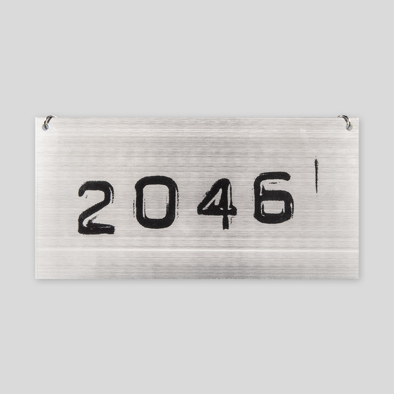 Plaque métallique "2046"